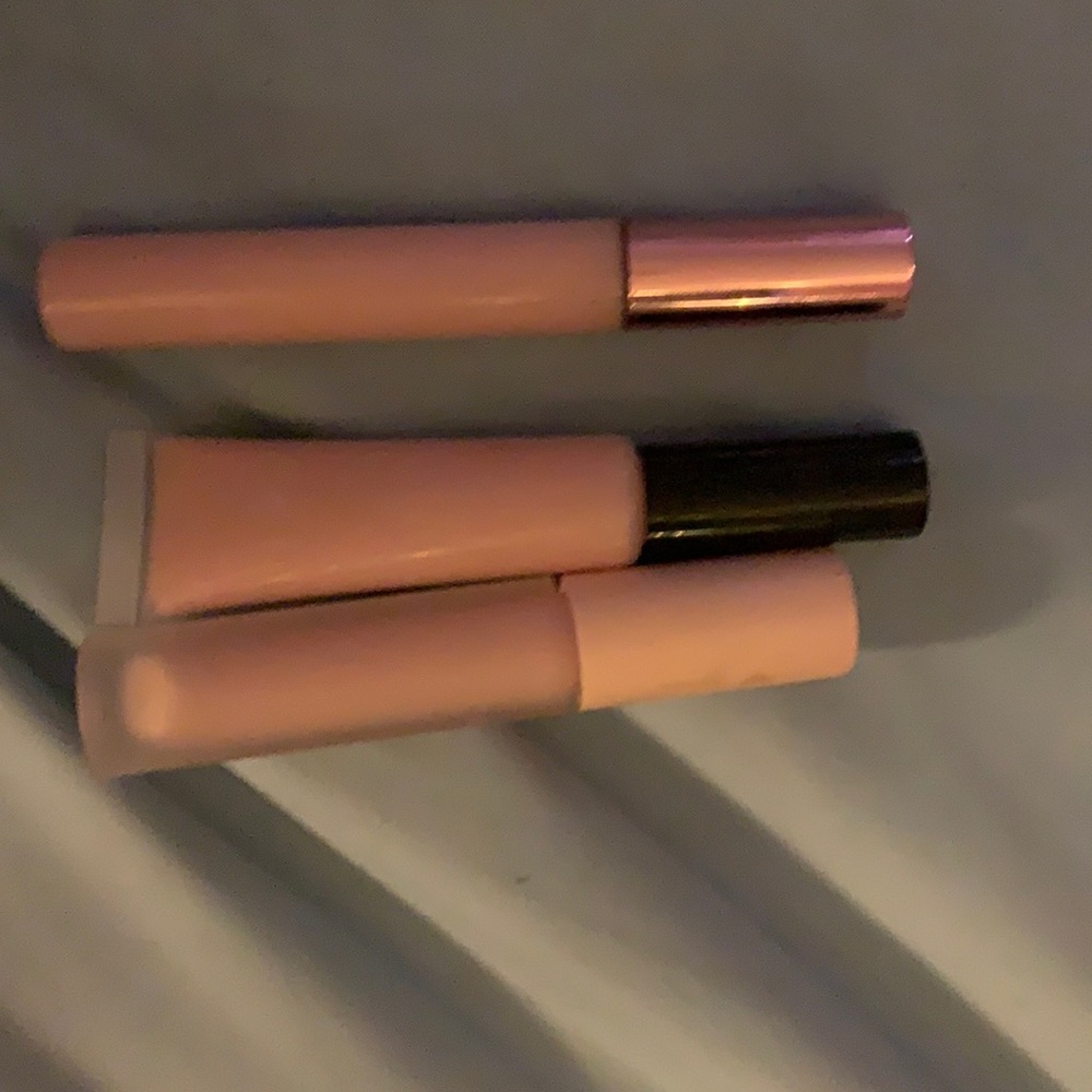Lip gloss